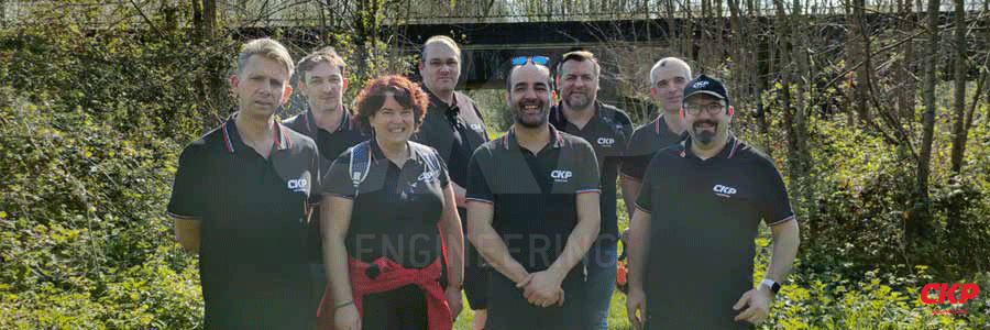 Les équipes de CKP Engineering réunies lors d'une journée teambuilding, en plein air